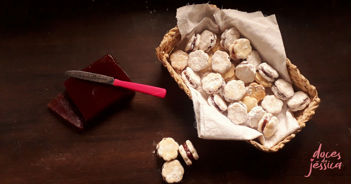 Casadinho de nata com recheio de goiabada
